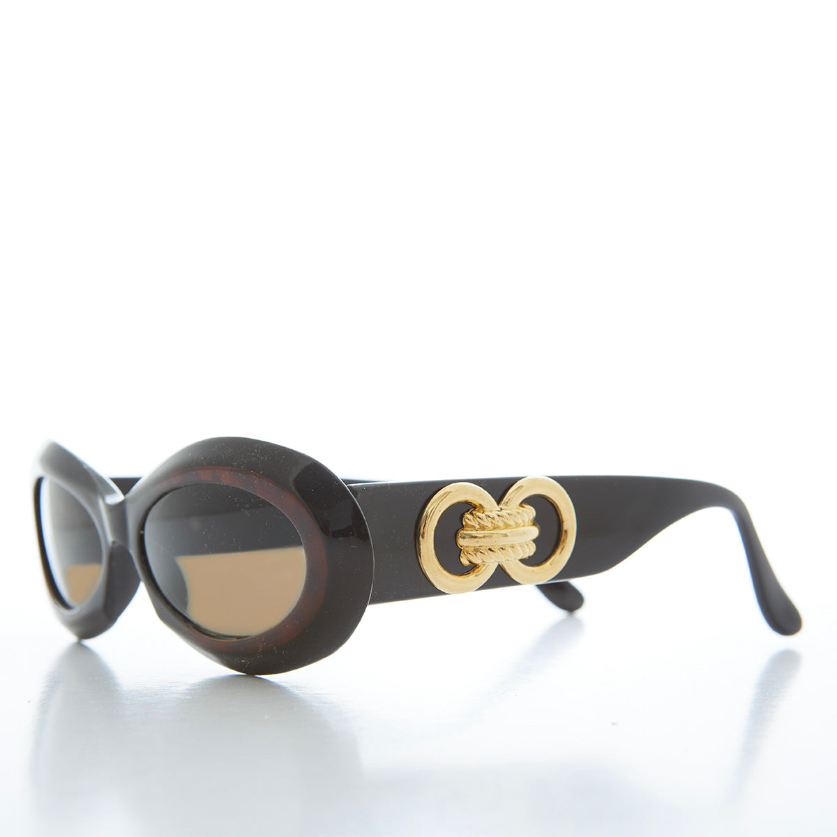 Classic Chunky Oval Women's Sunglasses - Alicia