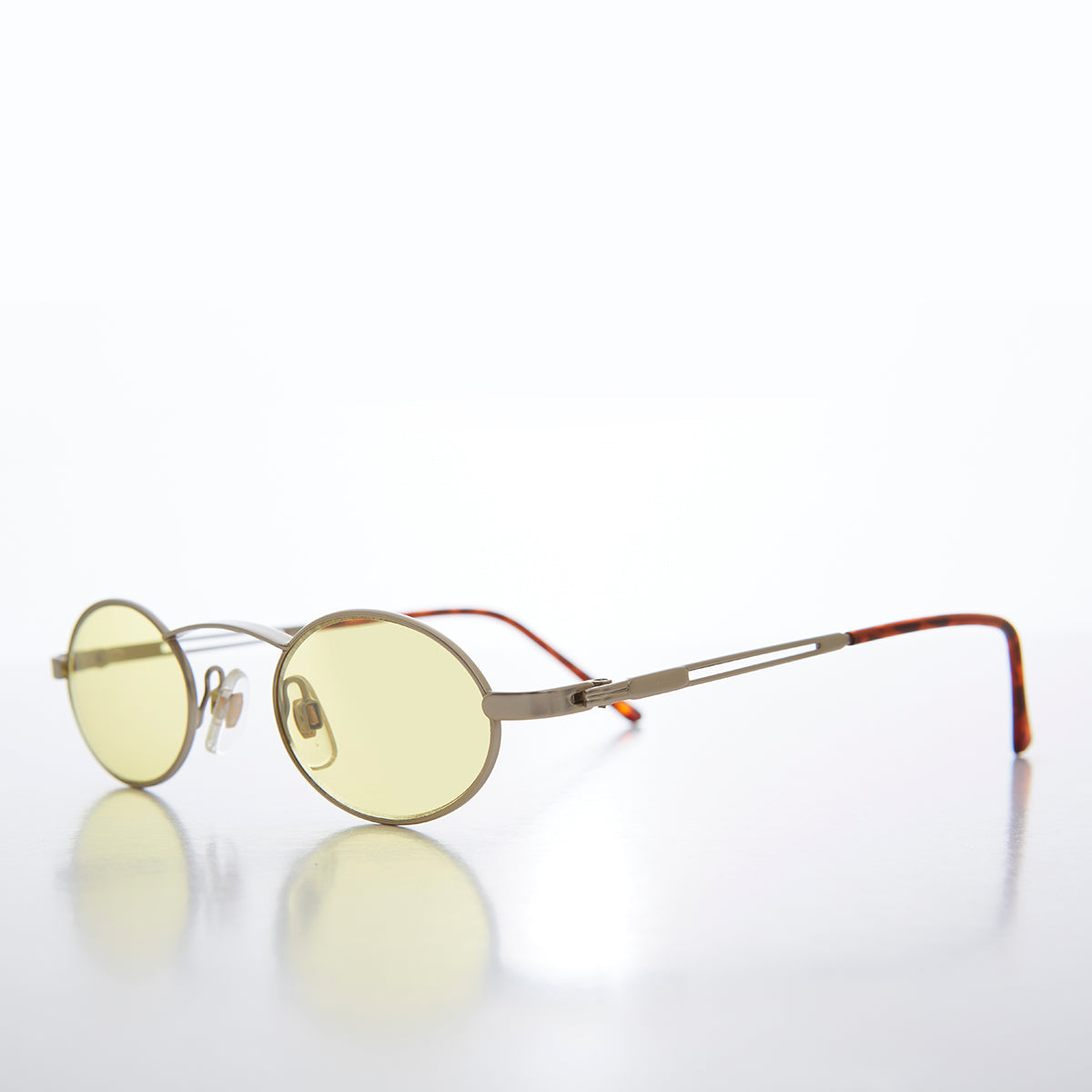 Small Hippy Vintage 90s Sunglass with Colored Lens - Sweetie