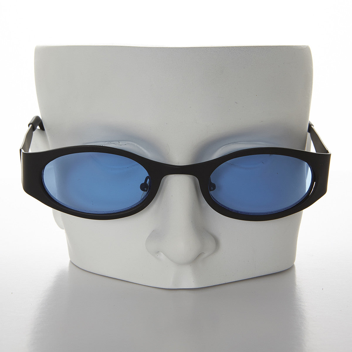 Black Oval 90s Vintage Sunglasses - Zal